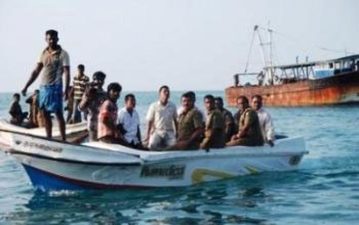 Indian Coast Guard arrests Bangladeshi fishermen, boats